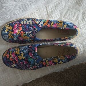 Size 8 Keds slip ons, flowered